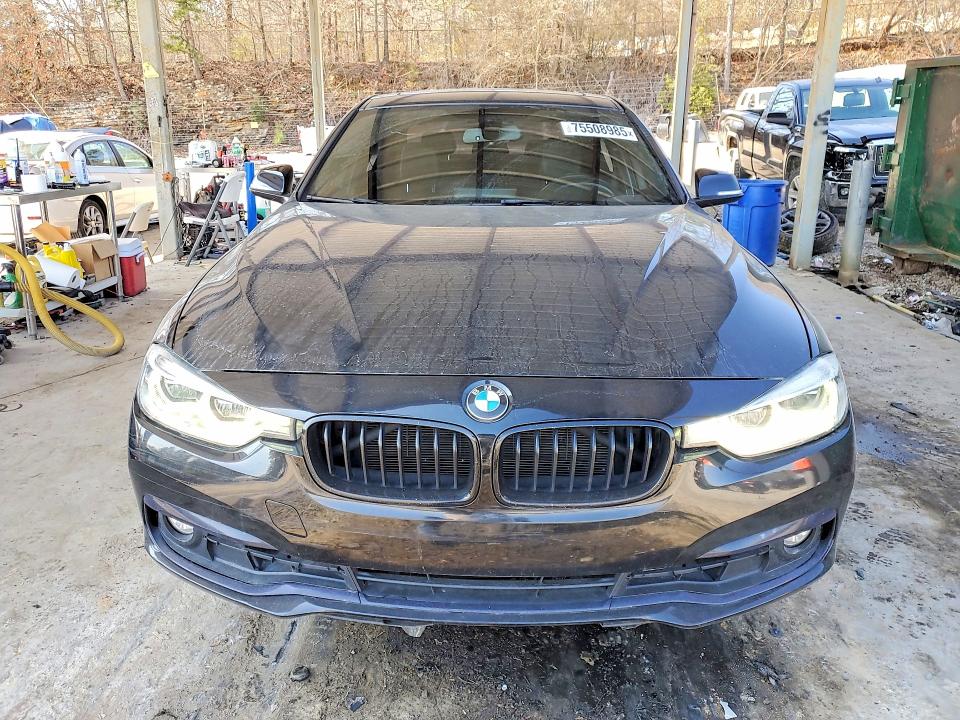 2018 Bmw 330 I მანქანა იყიდება აუქციონზე, vin: WBA8B9C53JEE81049, აუქციონის ნომერი: 75508985