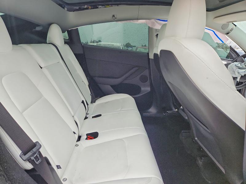 98855485 :رقم المزاد ، 7SAYGDED4SF221268 vin ، 2025 Tesla Model Y مزاد بيع