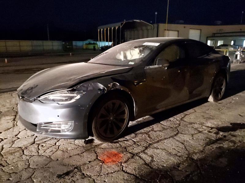 Продажа на аукционе авто 2018 Tesla Model S, vin: 5YJSA1E27JF244737, номер лота: 98070265