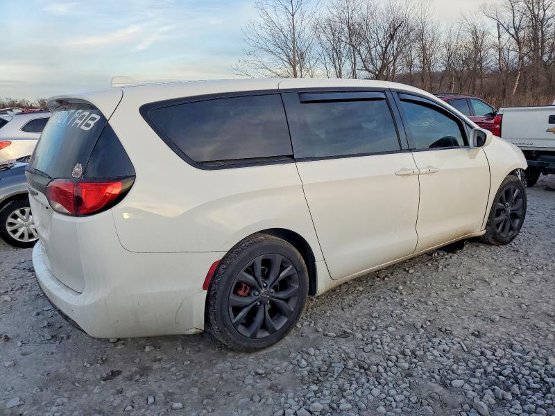 Продажа на аукционе авто 2019 Chrysler Pacifica, vin: 2C4RC1FG7KR720915, номер лота: 98725515