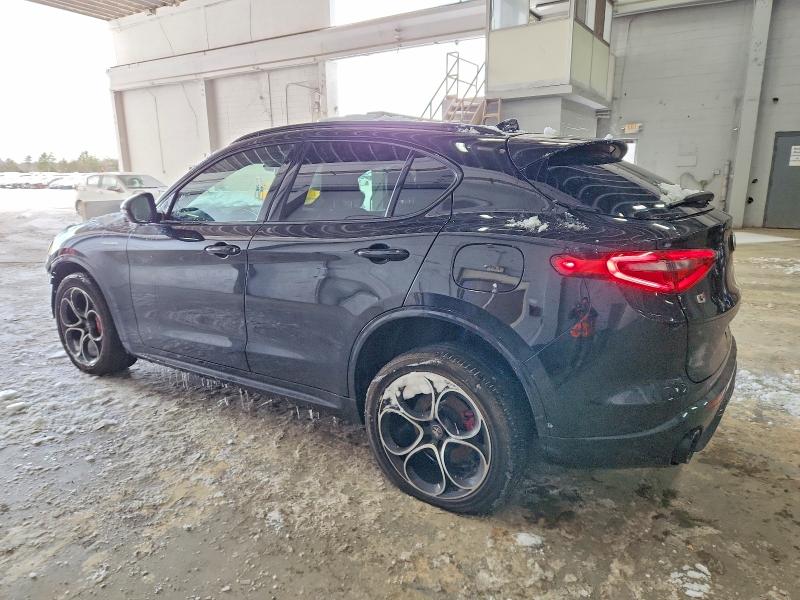 Продажа на аукционе авто 2023 Alfa Romeo Stelvio, vin: ZASPAKBN9P7D51045, номер лота: 73296795