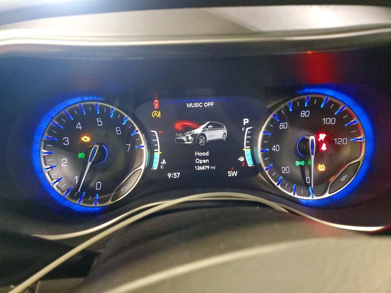 99165695 :رقم المزاد ، 2C4RC1GG2JR247826 vin ، 2018 Chrysler Pacifica مزاد بيع