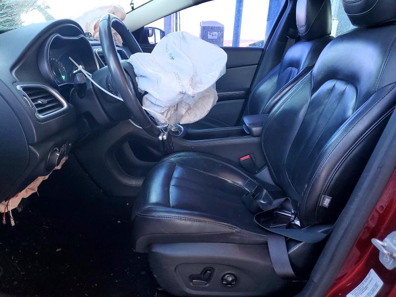 75694885 :رقم المزاد ، 1C3CCCAB6GN183010 vin ، 2016 Chrysler 200 مزاد بيع