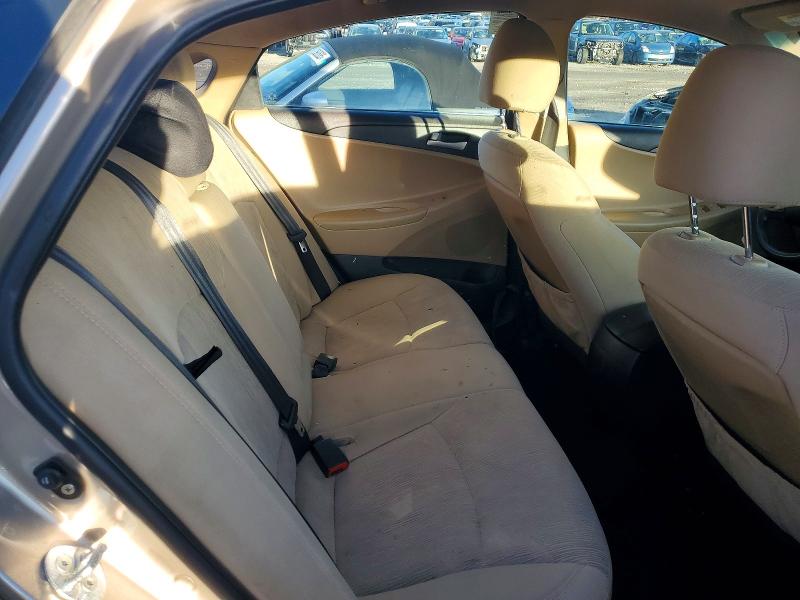 72826135 :رقم المزاد ، 5NPEB4AC7CH321511 vin ، 2012 Hyundai Sonata مزاد بيع