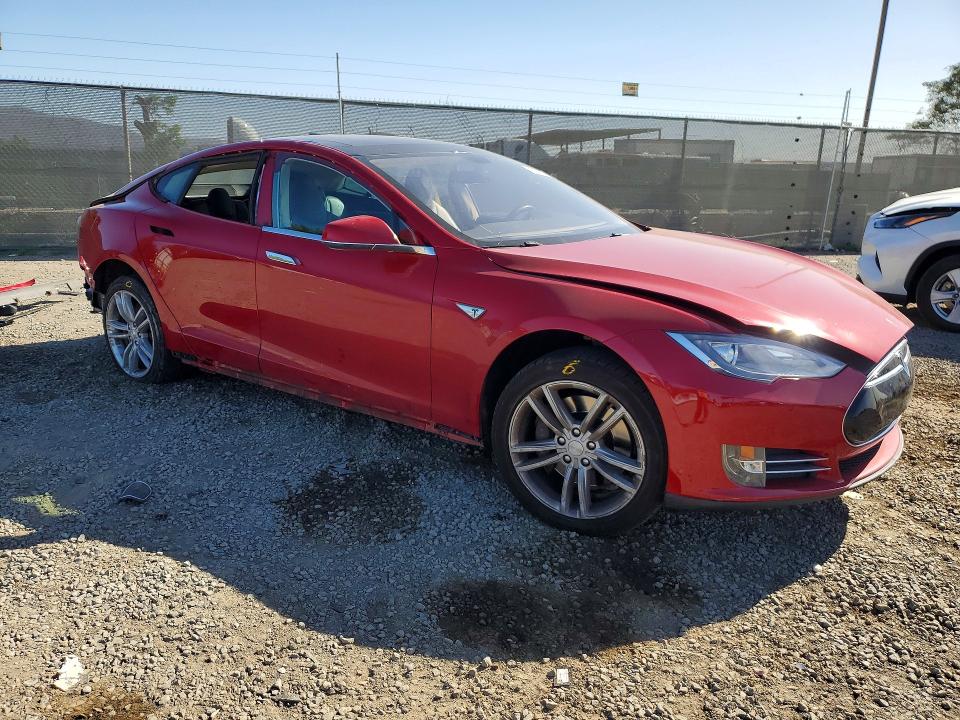 Продаж на аукціоні авто 2014 Tesla Model S, vin: 5YJSA1H13EFP48579, номер лоту: 75267215