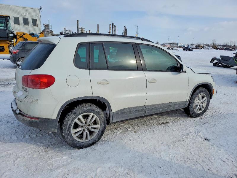 2015 Volkswagen Tiguan მანქანა იყიდება აუქციონზე, vin: WVGJV7AX6FW528539, აუქციონის ნომერი: 74384485