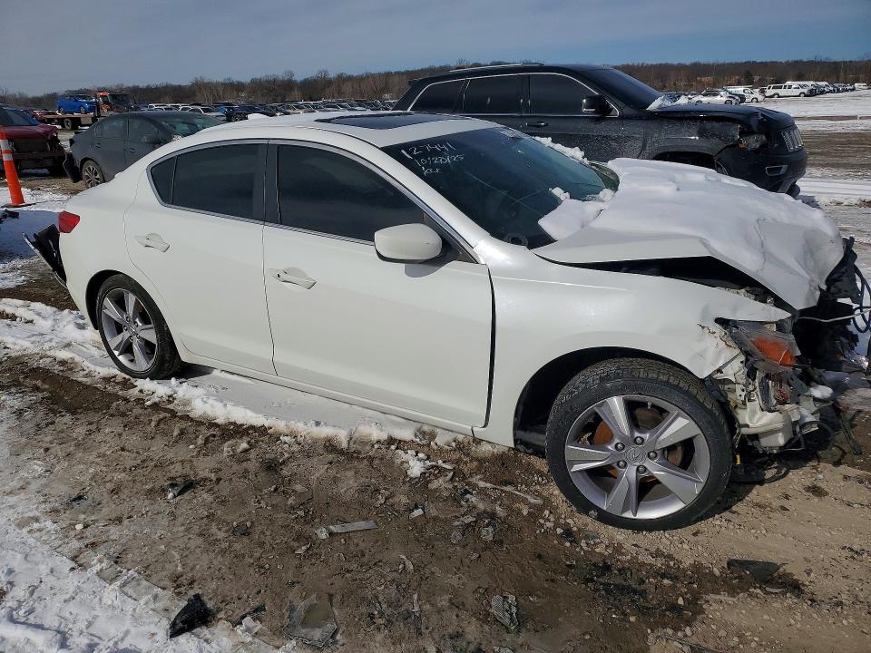 74590335 :رقم المزاد ، 19VDE1F54DE011018 vin ، 2013 Acura Ilx مزاد بيع
