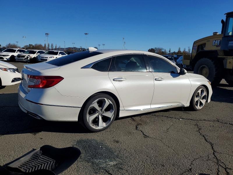 Продажа на аукционе авто 2018 Honda Accord Tou, vin: 1HGCV2F98JA004763, номер лота: 72364995
