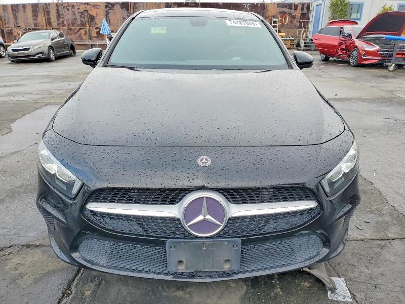 74287005 :رقم المزاد ، WDD3G4EB9KW017296 vin ، 2019 Mercedes-benz A مزاد بيع