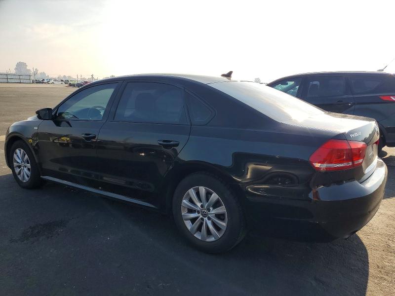 72992815 :رقم المزاد ، 1VWAT7A32FC057432 vin ، 2015 Volkswagen Passat مزاد بيع