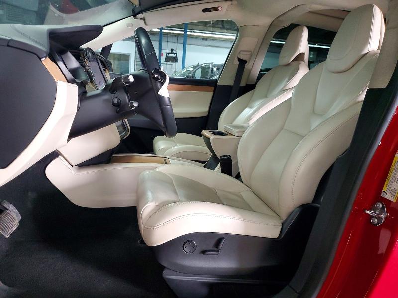Продажа на аукционе авто 2018 Tesla Model X, vin: 5YJXCDE25JF143682, номер лота: 98389875
