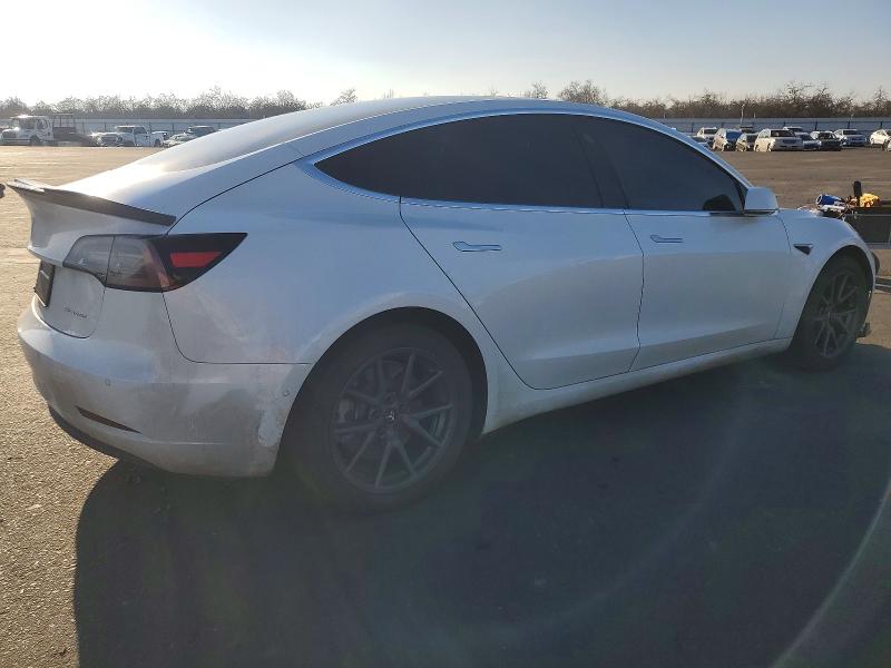 Продажа на аукционе авто 2019 Tesla Model 3, vin: 5YJ3E1EB4KF511407, номер лота: 74815325