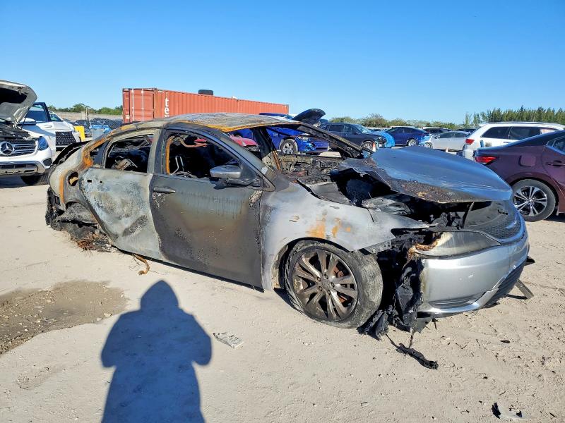 52124486 :رقم المزاد ، 1C3CCCAB0FN611877 vin ، 2015 Chrysler 200 مزاد بيع