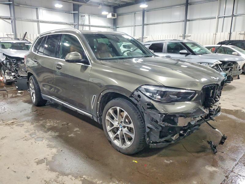 97641845 :رقم المزاد ، 5UXCR6C04N9M69305 vin ، 2022 Bmw X5 مزاد بيع