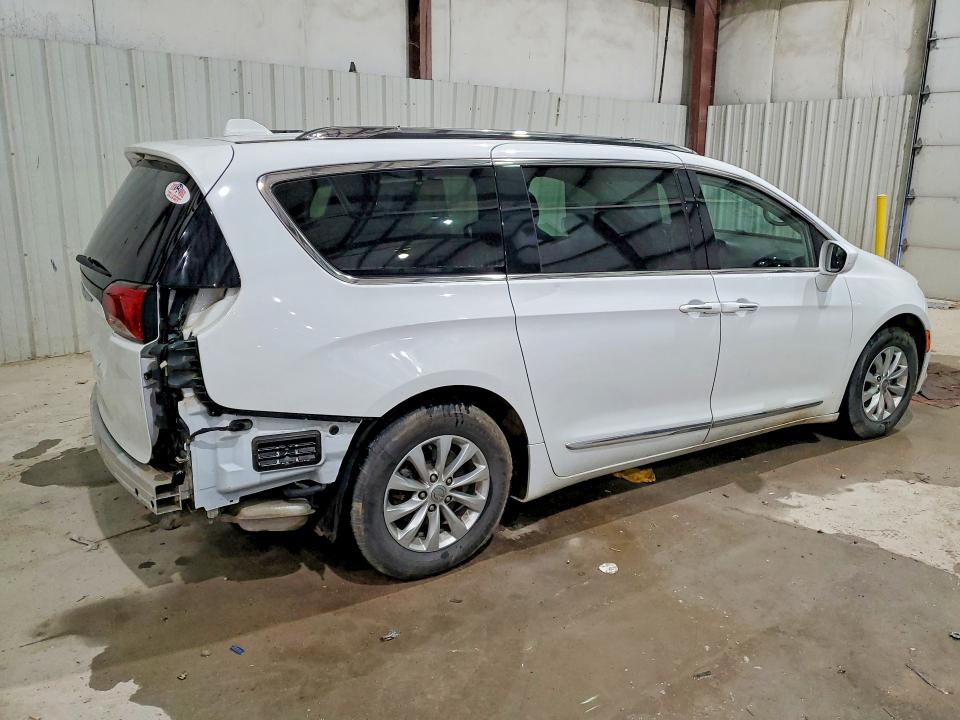 Продажа на аукционе авто 2018 Chrysler Pacifica, vin: 2C4RC1BG2JR154179, номер лота: 74355465
