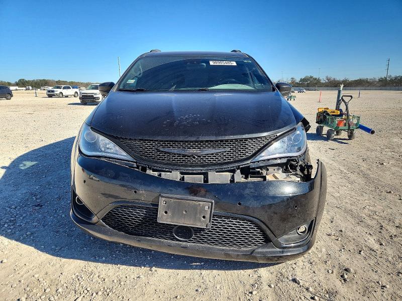 Продажа на аукционе авто 2018 Chrysler Pacifica, vin: 2C4RC1BGXJR350791, номер лота: 98905485
