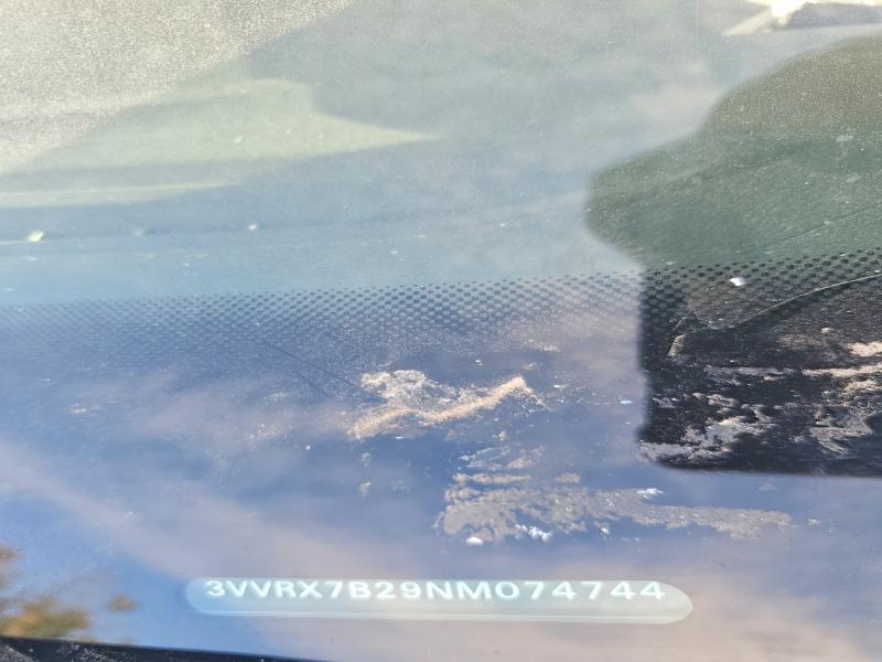 2022 Volkswagen Taos მანქანა იყიდება აუქციონზე, vin: 3VVRX7B29NM074744, აუქციონის ნომერი: 74109605