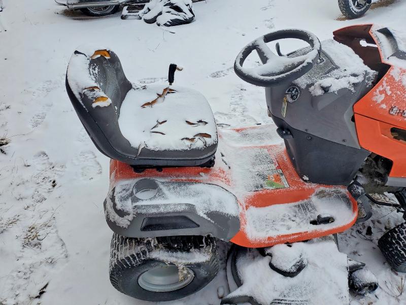 74838035 :رقم المزاد ، HUSQLAWNMOWER vin ، 2021 Husqvarna Lawnmower مزاد بيع