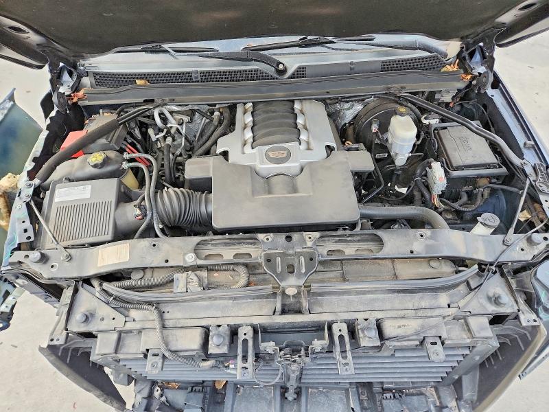 99318215 :رقم المزاد ، 1GYS4CKJ4JR230412 vin ، 2018 Cadillac Escalade P مزاد بيع