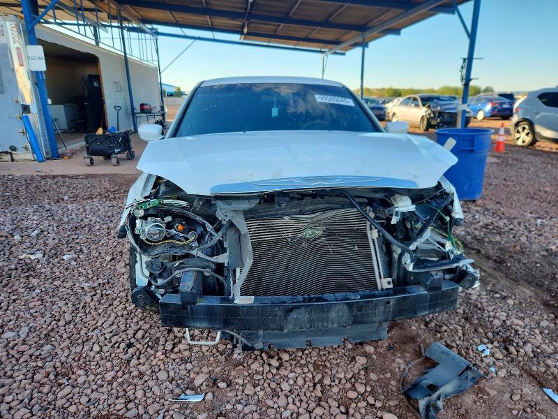Продажа на аукционе авто 2014 Chrysler 200, vin: 1C3CCBAB3EN145337, номер лота: 99560045