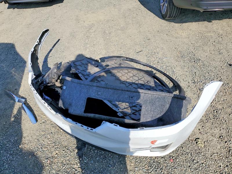 74882255 :رقم المزاد ، 5YJXCAE23JF118214 vin ، 2018 Tesla Model X مزاد بيع