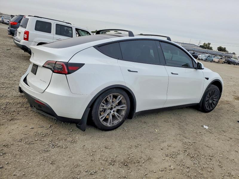 75072005 :رقم المزاد ، 7SAYGAEE1PF881184 vin ، 2023 Tesla Model Y مزاد بيع