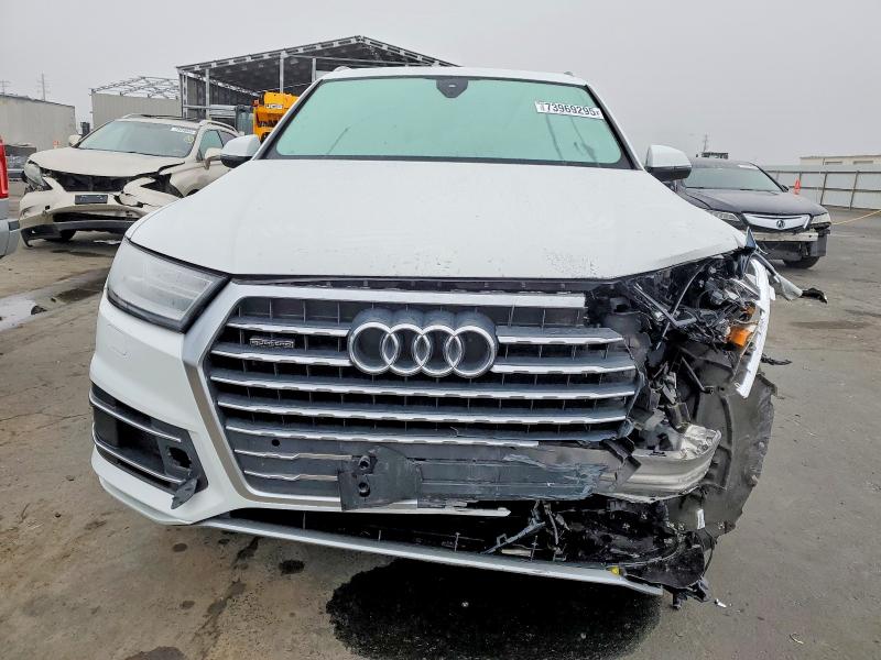 73969295 :رقم المزاد ، WA1AHAF7XJD041263 vin ، 2018 Audi Q7 مزاد بيع