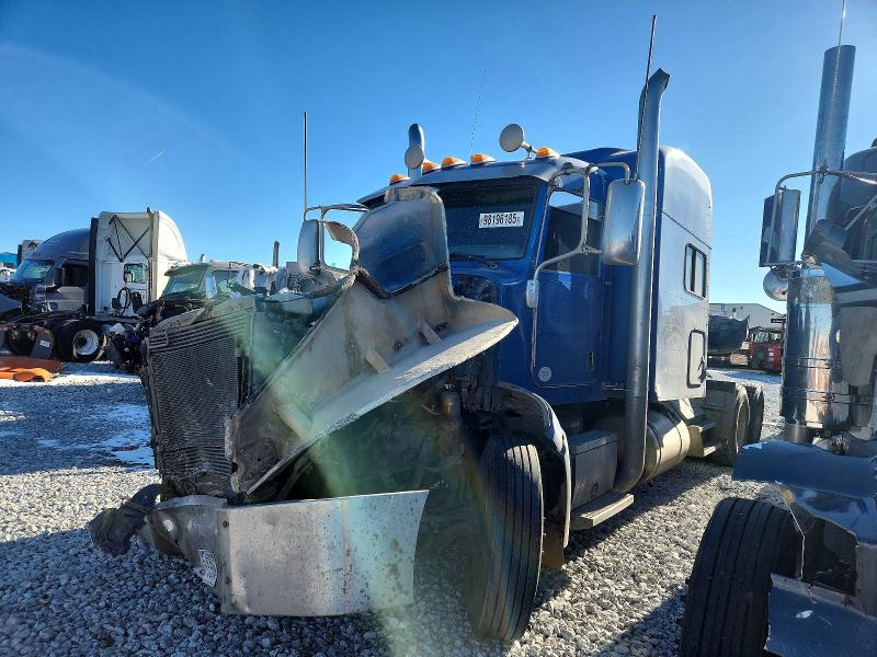 Продажа на аукционе авто 2014 Peterbilt 386, vin: 1XPHD49XXED227824, номер лота: 98196185