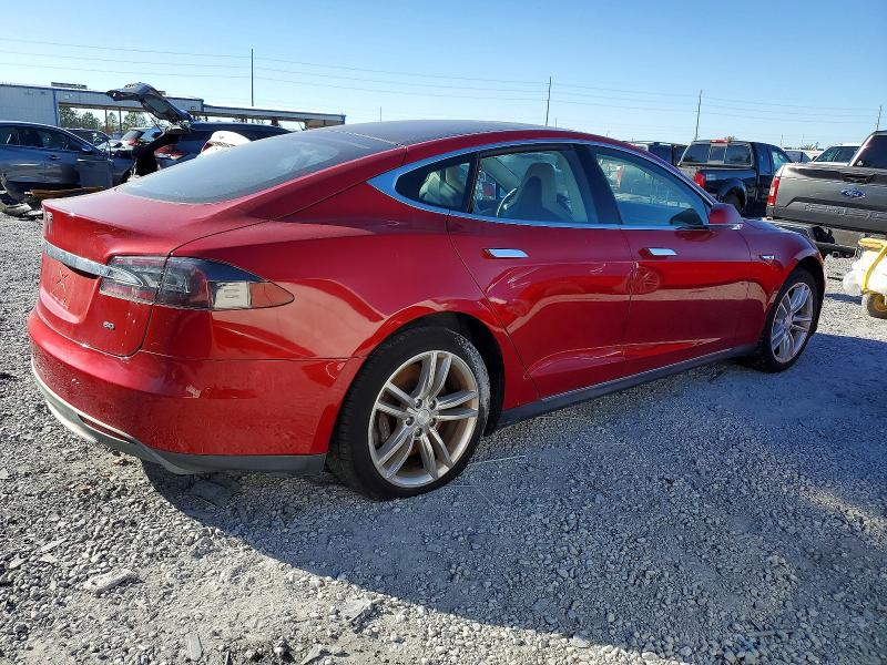 2014 Tesla Model S მანქანა იყიდება აუქციონზე, vin: 5YJSA1S16EFP50626, აუქციონის ნომერი: 73892585