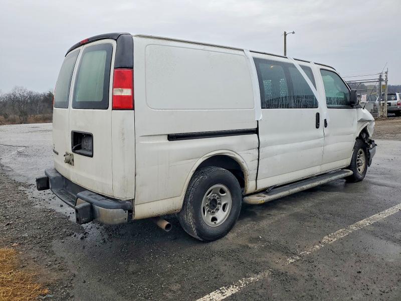 99134005 :رقم المزاد ، 1GCWGAFG3J1912651 vin ، 2018 Chevrolet Express G2500 مزاد بيع