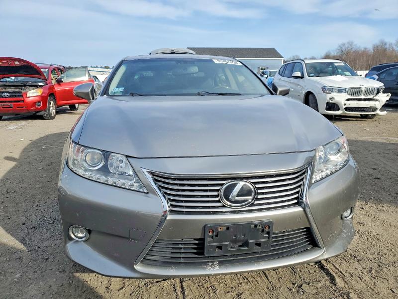 Продажа на аукционе авто 2015 Lexus Es, vin: JTHBK1GG6F2159743, номер лота: 93405625