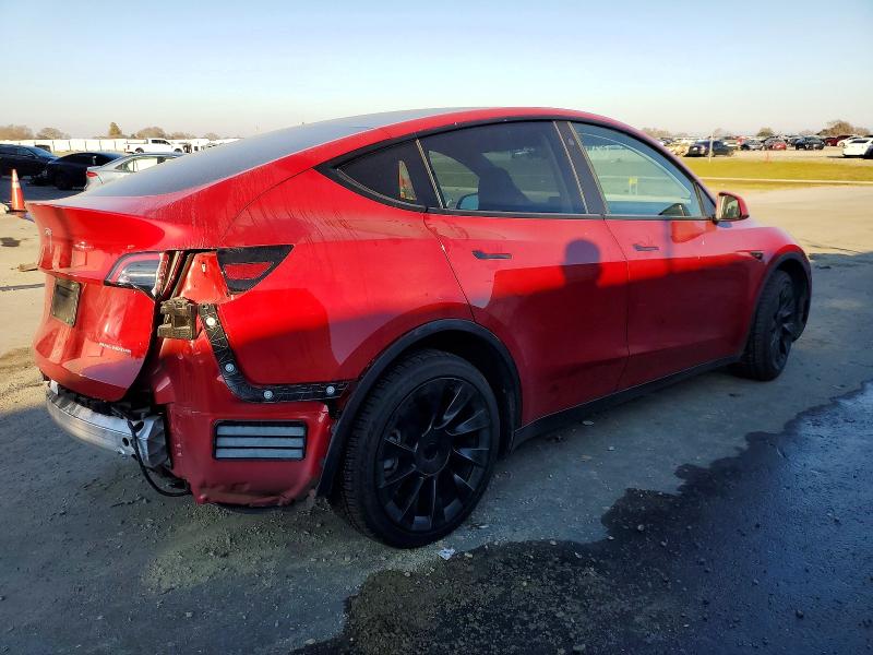 72813825 :رقم المزاد ، 5YJYGDEE8MF206491 vin ، 2021 Tesla Model Y مزاد بيع