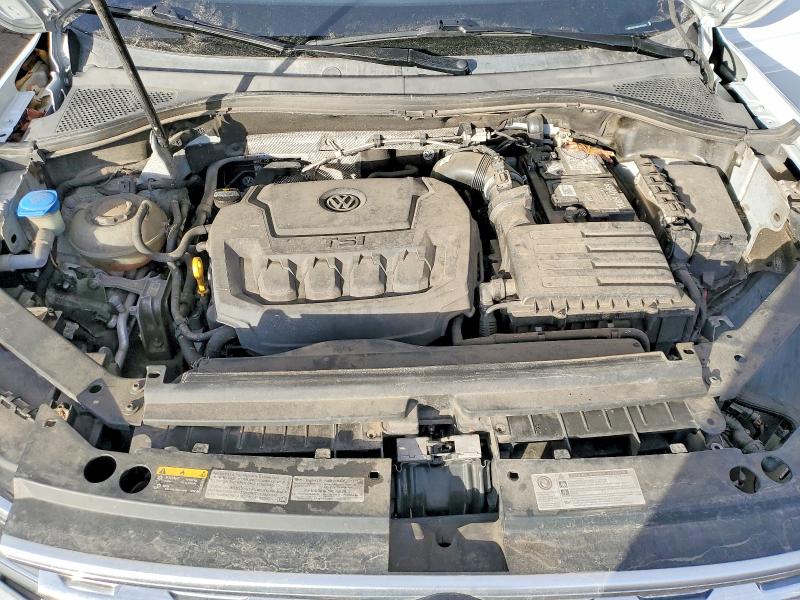 75199605 :رقم المزاد ، 3VV4B7AX3JM197603 vin ، 2018 Volkswagen Tiguan مزاد بيع