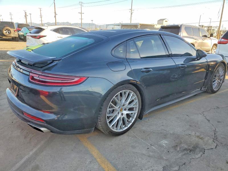 72487095 :رقم المزاد ، WP0AA2A72HL100409 vin ، 2017 Porsche Panamera 2 مزاد بيع