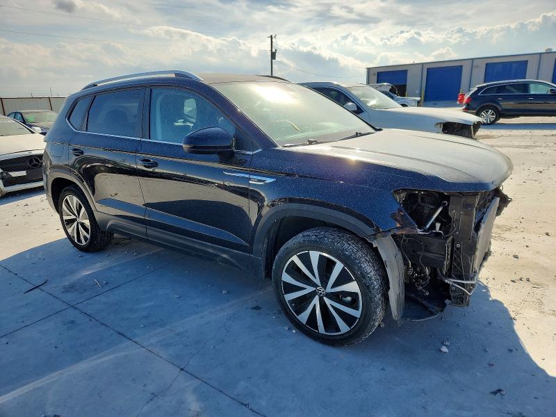 99568505 :رقم المزاد ، 3VVRX7B26NM094224 vin ، 2022 Volkswagen Taos مزاد بيع