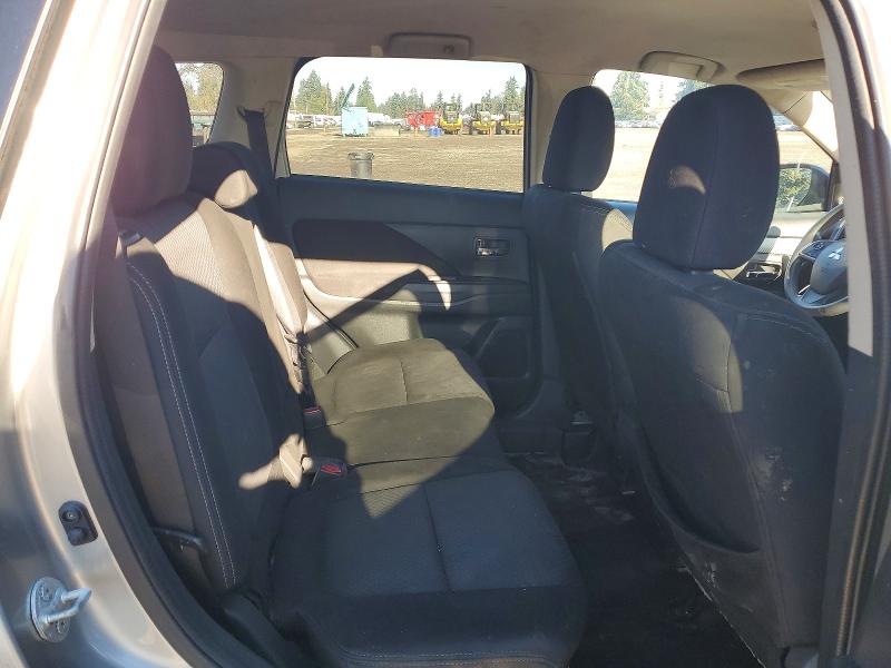 74081445 :رقم المزاد ، JA4AD2A35JJ004211 vin ، 2018 Mitsubishi Outlander مزاد بيع