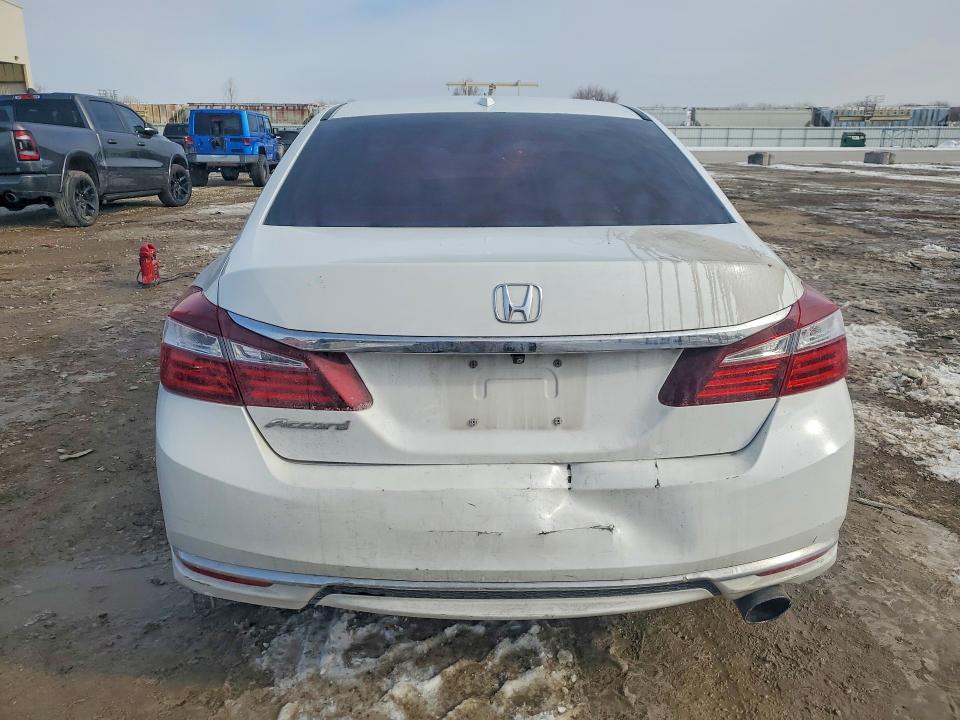Продаж на аукціоні авто 2017 Honda Accord, vin: 1HGCR2F88HA015798, номер лоту: 75040195