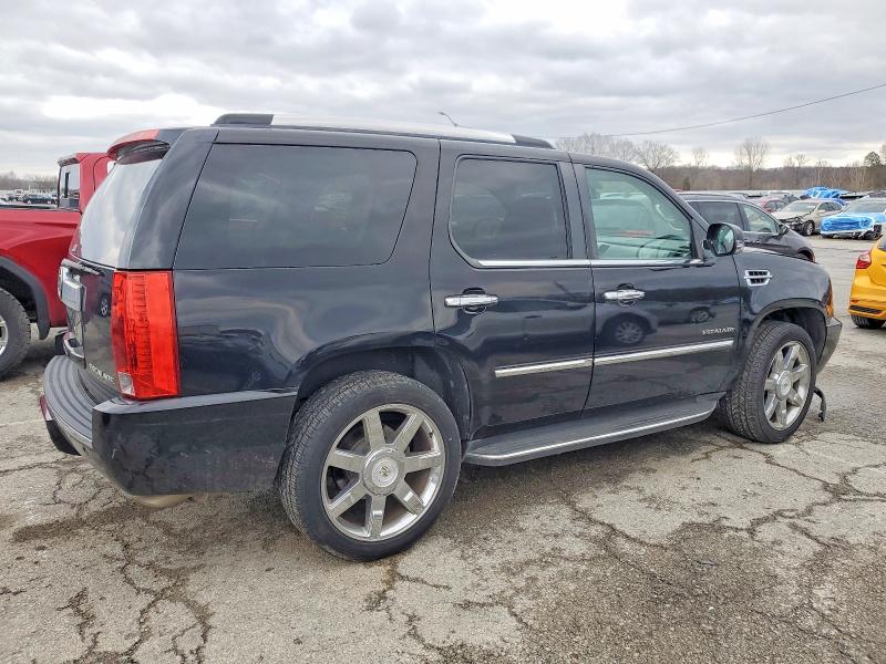 Продажа на аукционе авто 2011 Cadillac Escalade, vin: 1GYS4BEF2BR364984, номер лота: 72993495