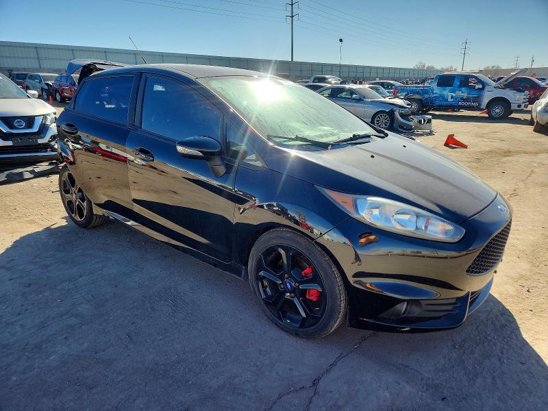72203615 :رقم المزاد ، 3FADP4GX8GM197195 vin ، 2016 Ford Fiesta مزاد بيع