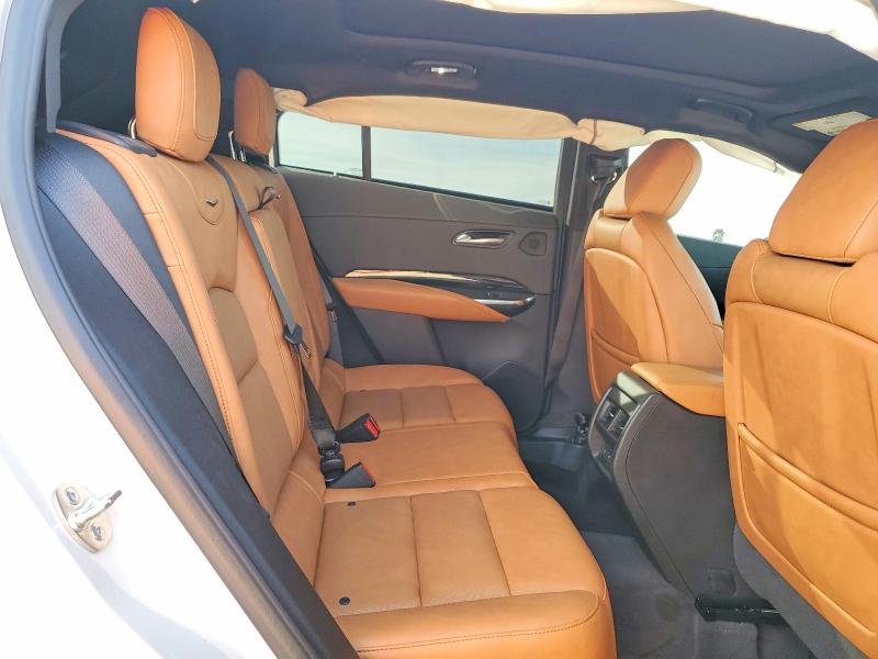 Продажа на аукционе авто 2025 Cadillac Xt4 Premiu, vin: 1GYFZDR49SF145450, номер лота: 72802705