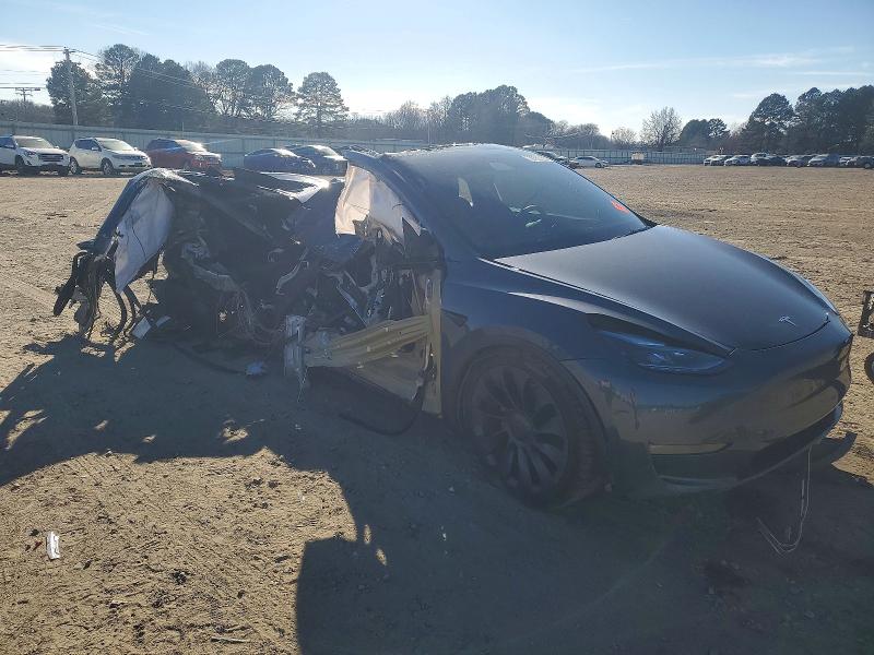 72769755 :رقم المزاد ، 7SAYGDEF0NF327383 vin ، 2022 Tesla Model Y مزاد بيع