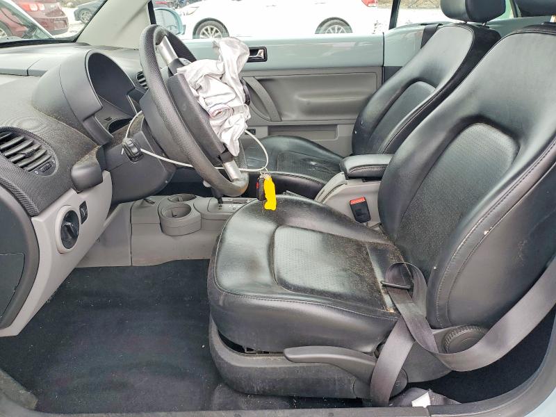 98835745 :رقم المزاد ، 3VWCD31Y45M312962 vin ، 2005 Volkswagen New Beetle مزاد بيع