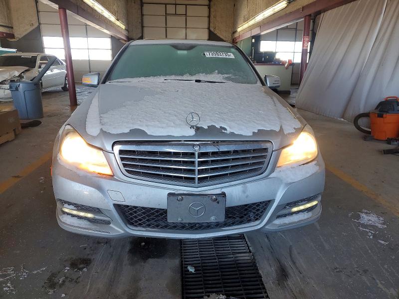 2012 Mercedes-benz C მანქანა იყიდება აუქციონზე, vin: WDDGF8BB2CA603028, აუქციონის ნომერი: 73593735