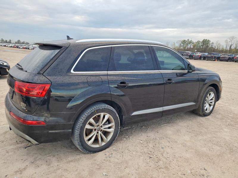 Продажа на аукционе авто 2017 Audi Q7, vin: WA1LAAF79HD013526, номер лота: 72707385