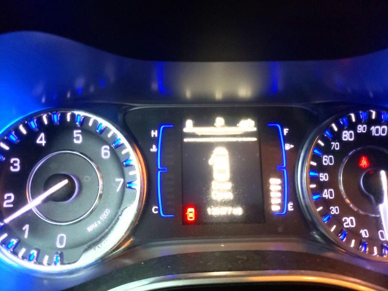 Продажа на аукционе авто 2015 Chrysler 200, vin: 1C3CCCAB0FN734448, номер лота: 97281235