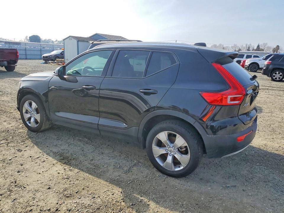 73046165 :رقم المزاد ، YV4162UK8L2267483 vin ، 2020 Volvo Xc40 T5 Mo مزاد بيع