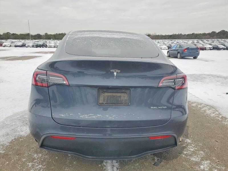 98216635 :رقم المزاد ، 5YJYGDEE3MF158057 vin ، 2021 Tesla Model Y مزاد بيع
