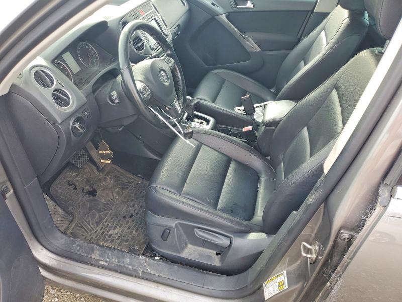 Продажа на аукционе авто 2011 Volkswagen Tiguan, vin: WVGBV7AX1BW552908, номер лота: 74392005