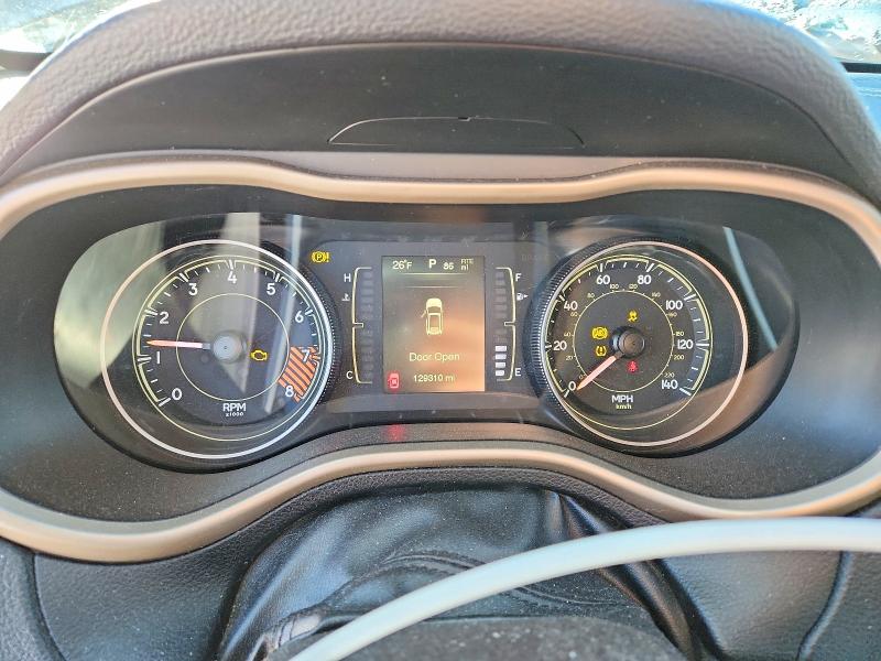73244335 :رقم المزاد ، 1C4PJMCS3EW183950 vin ، 2014 Jeep Cherokee مزاد بيع