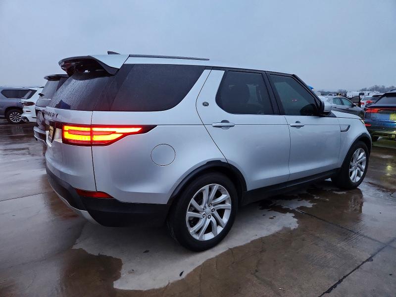 74131025 :رقم المزاد ، SALRRBBKXHA031097 vin ، 2017 Land Rover Discovery مزاد بيع